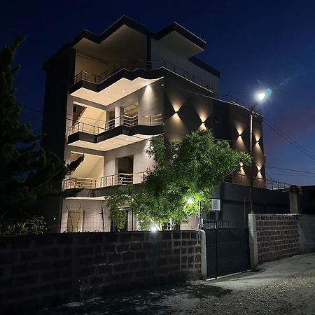 Mico'S Apartments Vlorë Exterior foto